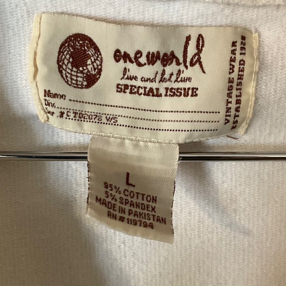 One World Special Issue Zip-Up Large - Picture 7 of 9